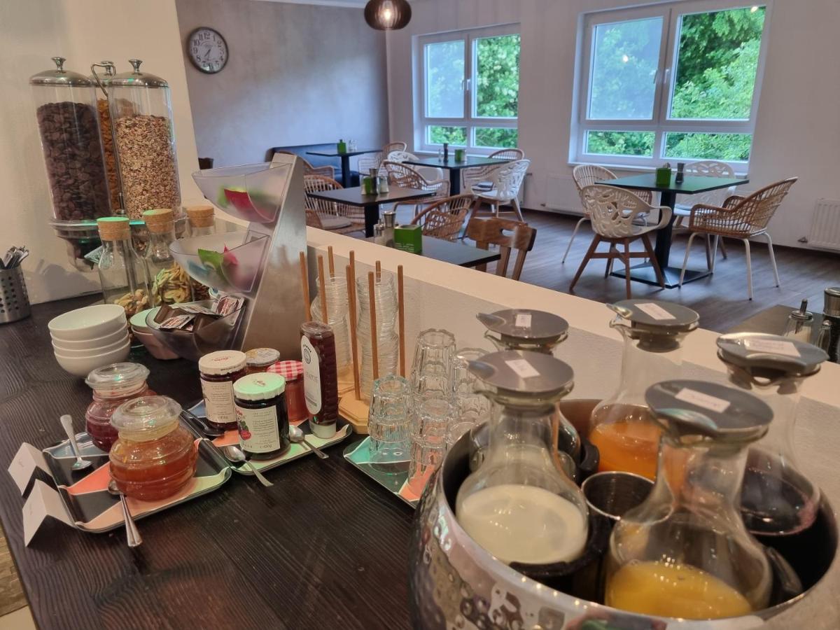 沃德斯鲁膳食公寓酒店 沃尔特湖畔韦尔登 外观 照片