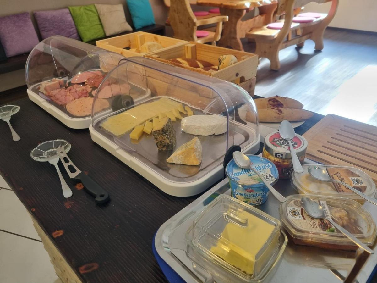 沃德斯鲁膳食公寓酒店 沃尔特湖畔韦尔登 外观 照片