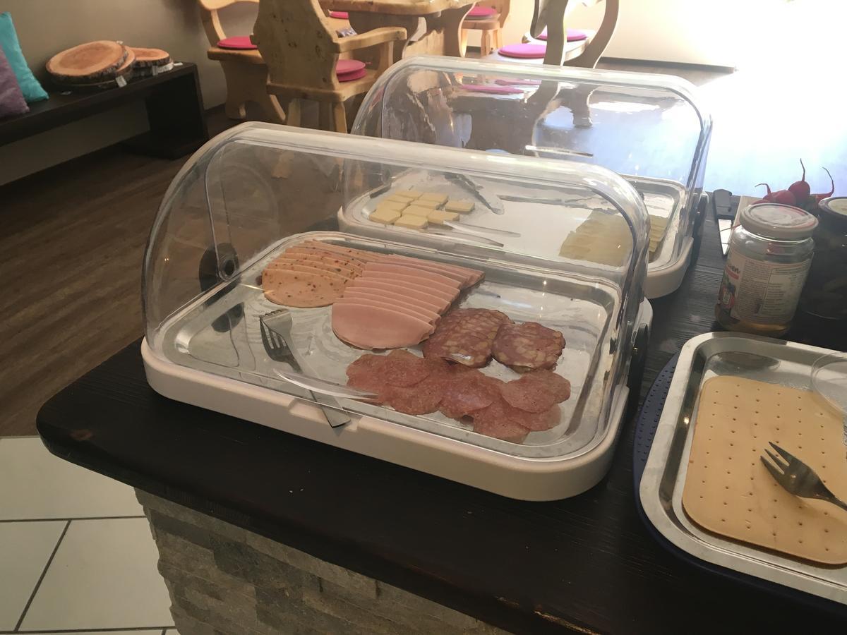 沃德斯鲁膳食公寓酒店 沃尔特湖畔韦尔登 外观 照片